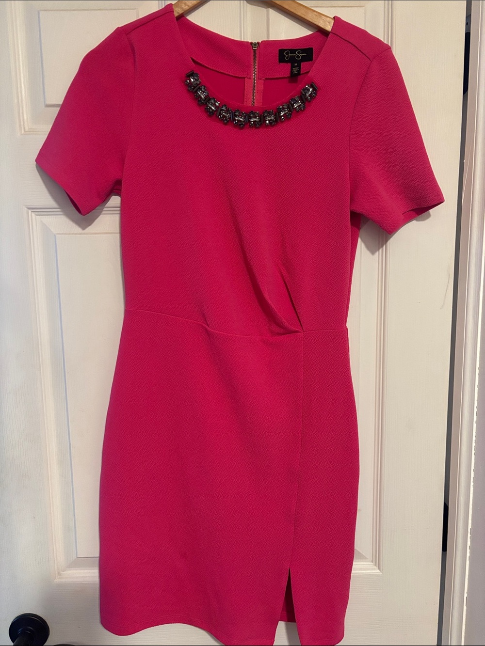 Jessica Simpson Fuchsia Short Sleeve Jewel-Neck Sheath Dress
